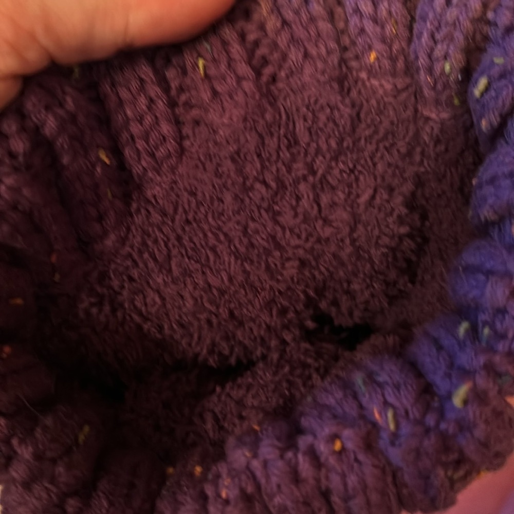 EUC|Purple|CC Beanie|With Pom|Thicker|One Size Fits Most|Worn 1 Time - Picture 3 of 4